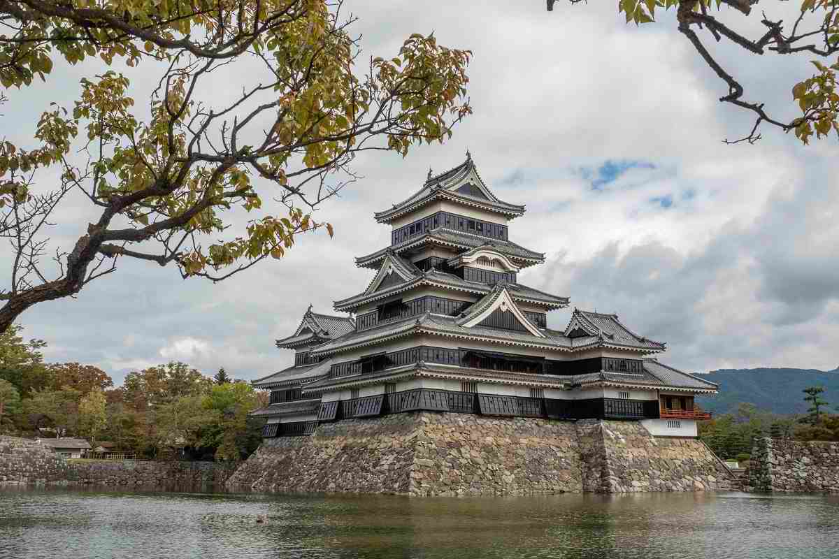 قلعه ماتسوموتو قدیمی‌ترین قلعه در ژاپن است
