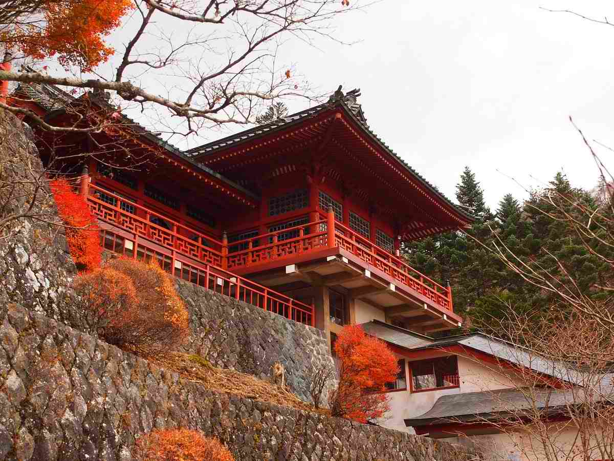 بتکده پنج طبقه موجود در معبد توشوگو ژاپن